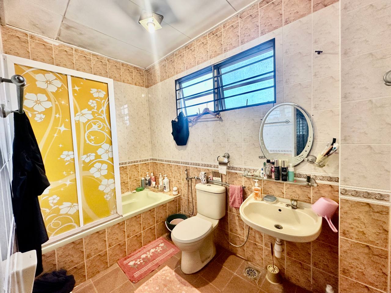 Facing Open (Field And Garden),  Renovated Approval,  Double Storey Bungalow, Taman Bangi Villa, Kajang, Selangor. - Image 40