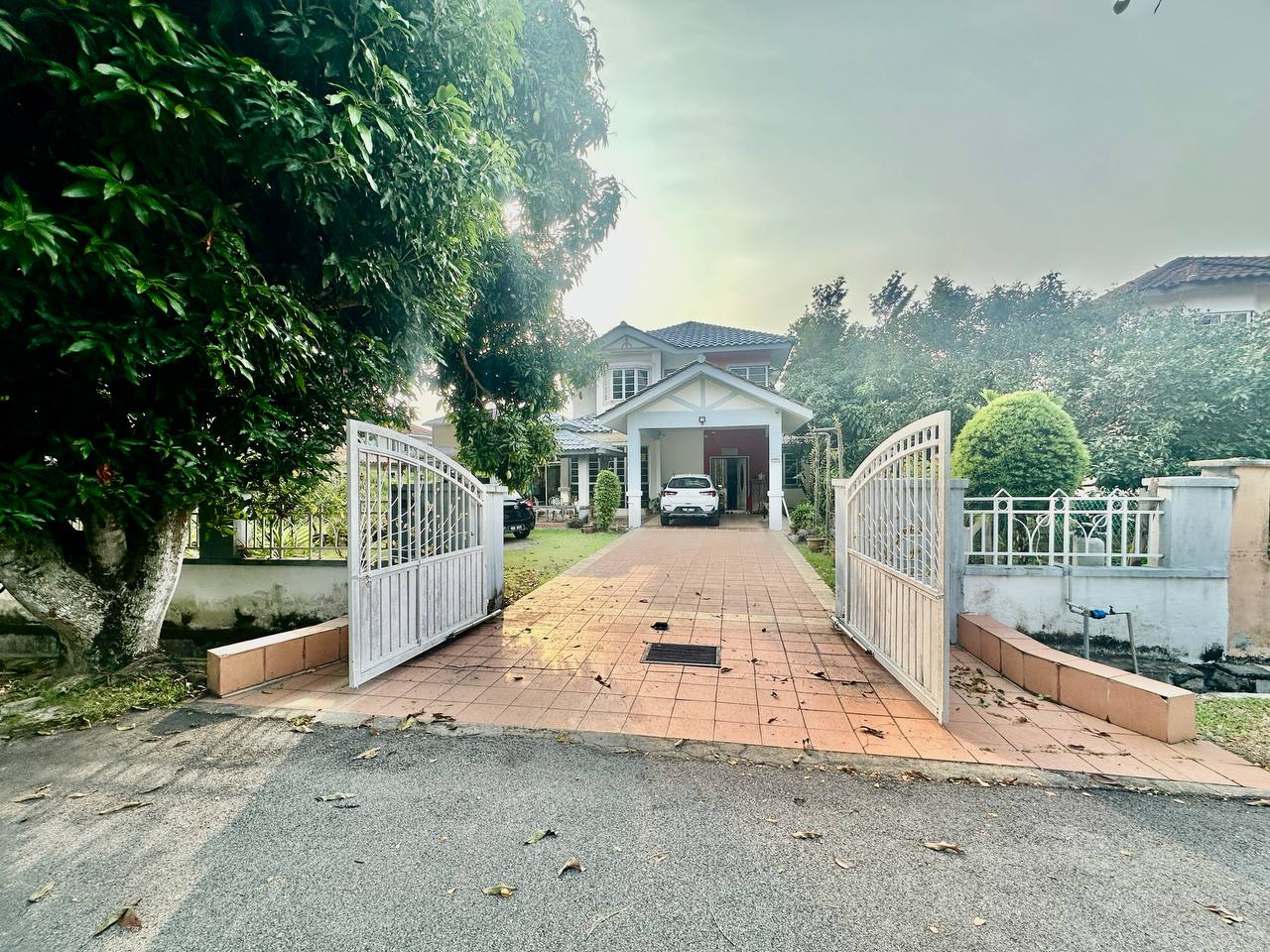 Facing Open (Field And Garden),  Renovated Approval,  Double Storey Bungalow, Taman Bangi Villa, Kajang, Selangor. - Image 5