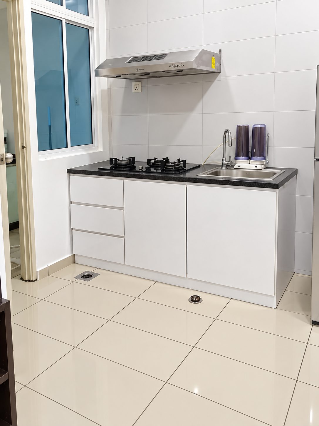 Kitchen - The Senai Garden Apartment | 2+1 Bedroom | RM1,500/month - Image 4