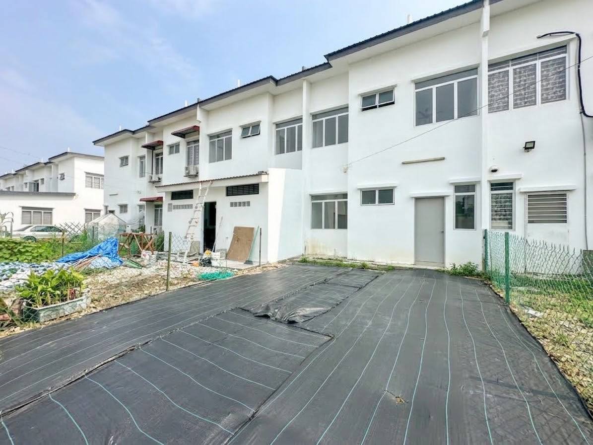 FOR SALE BELOW MARKET VALUE TAMAN WARISAN HIJAUAN KOTA WARISAN SEPANG - Image 2