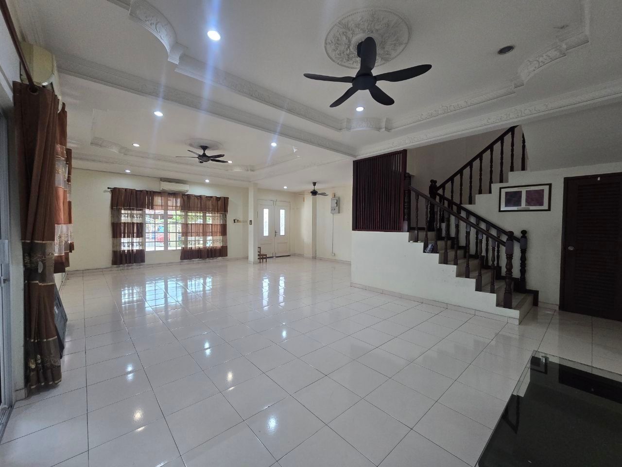 Excellent Condition, Spacious Semi-D at Seksyen 7, Shah Alam - Image 16