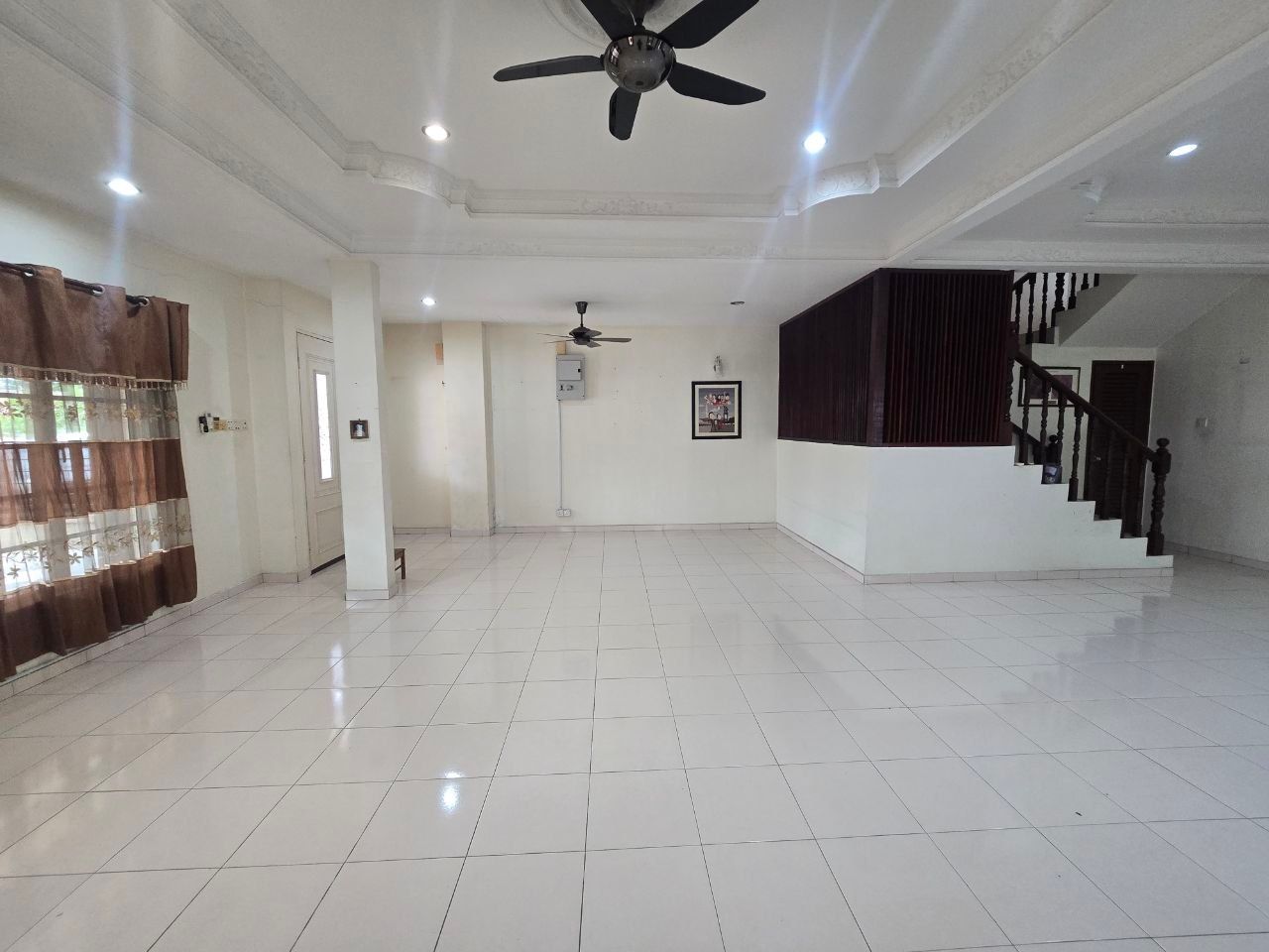 Excellent Condition, Spacious Semi-D at Seksyen 7, Shah Alam - Image 15
