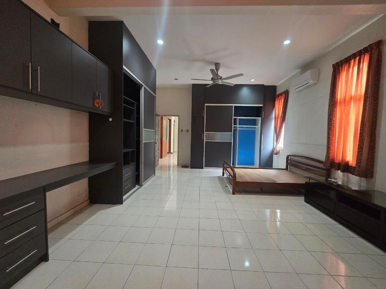 Excellent Condition, Spacious Semi-D at Seksyen 7, Shah Alam - Image 6