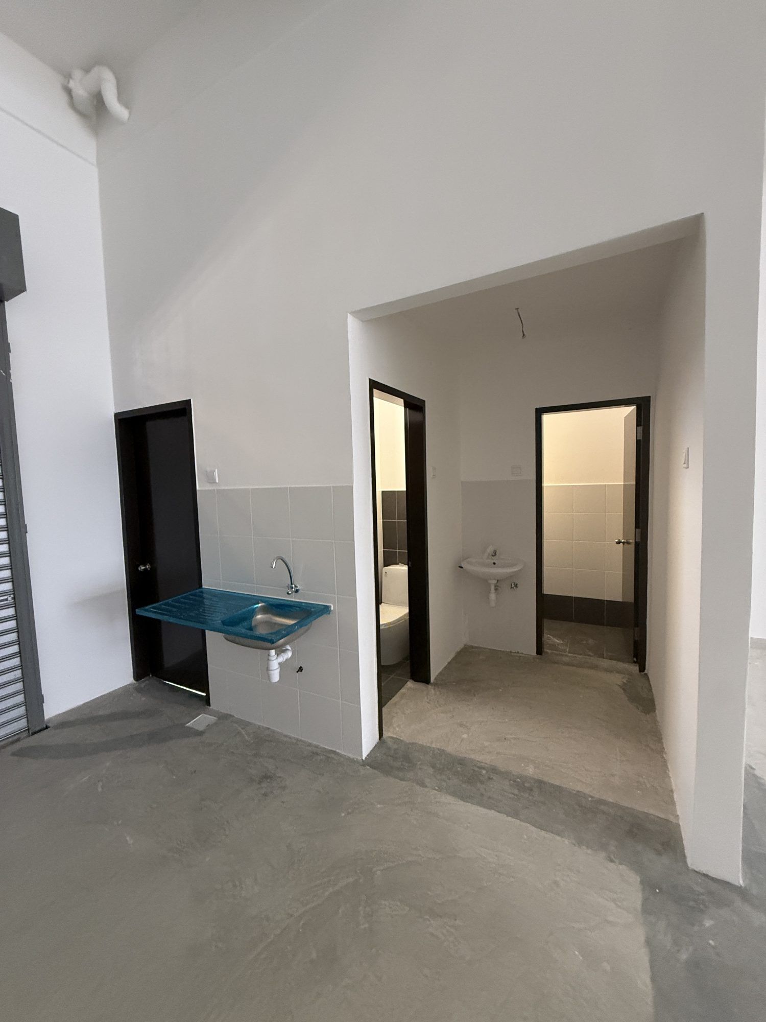 BRAND NEW 24' WIDE 2-STOREY SHOP LOT @ ECO TROPICS, KOTA MASAI — 3,360 sq ft WHOLE BLOCK AT RM3,900 | Behind MR DIY | Beside 24-Hour Gym | 5-Min Walk to Lotus's - Image 4