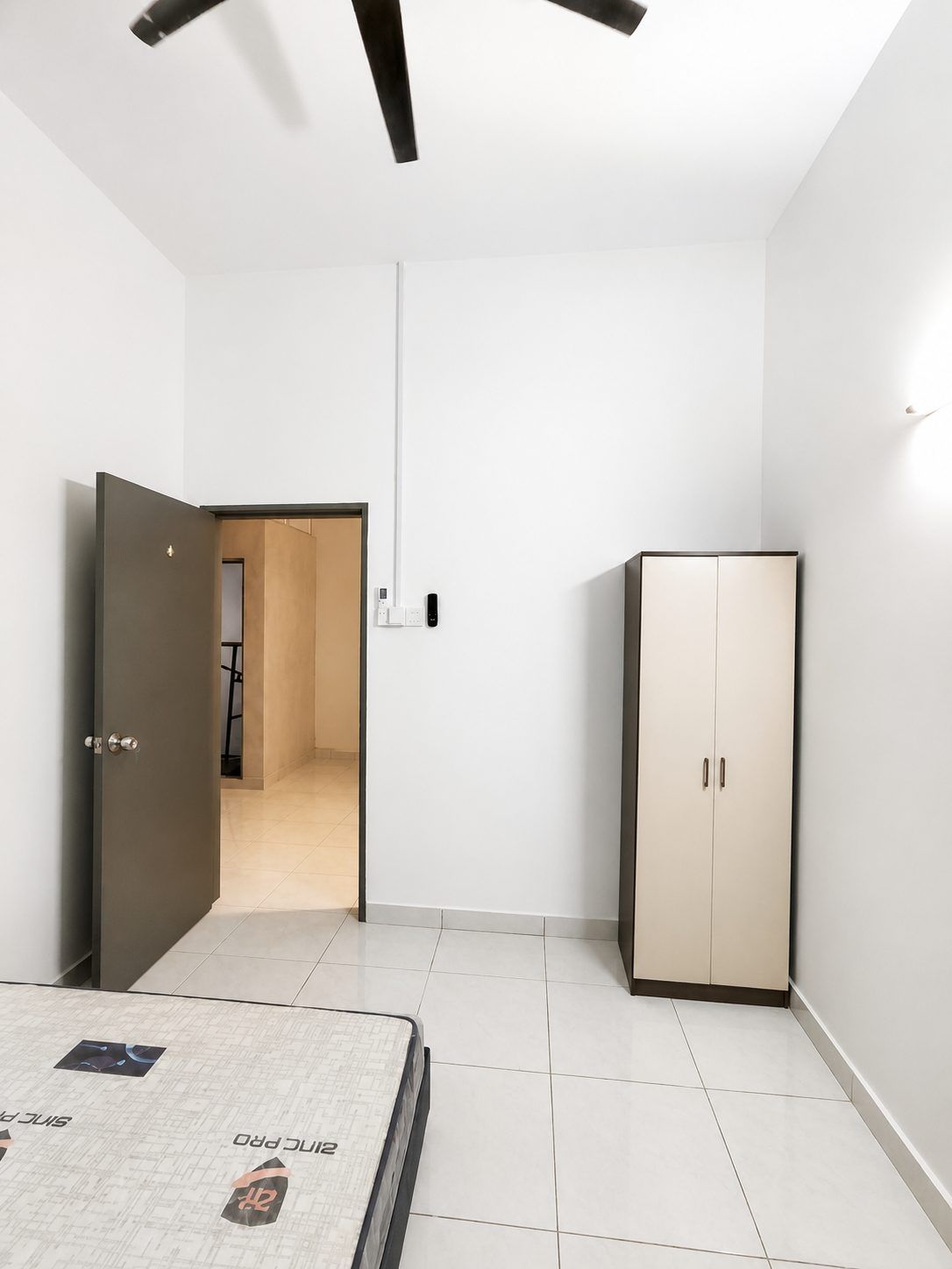 Room for Rent @ Bandar Putra, Kulai | Fully Furnished | RM650-700 - Image 1