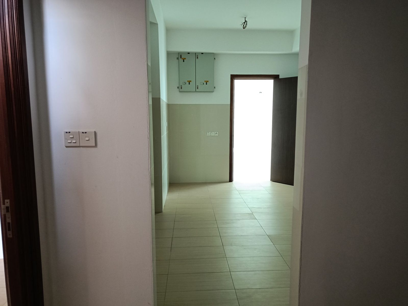 H Residence Luxury Condo with 2 carparks 5000sf morning sun balcony - Image 15