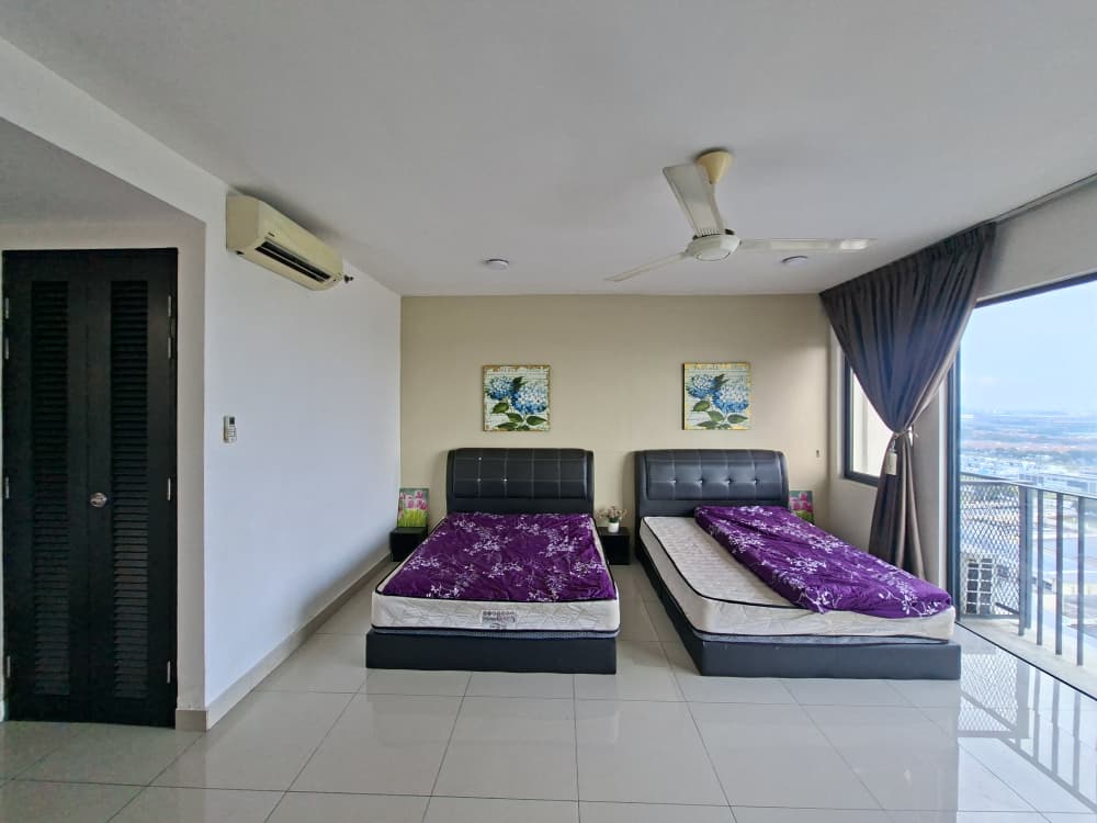 SOFO IN Trefoil Setia Alam - Perfect for Investment or Own Stay - Image 2