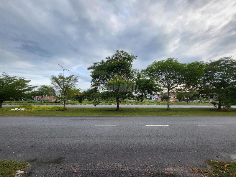 Single Storey Bungalow Bandar Tasik Senangin, Mahkota Hills, Lenggeng – Free Facing, Freehold - Image 7