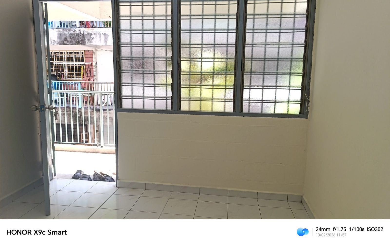 Living room - Jalan Permai 1/7, Taman Puchong Permai Bt 13, 41750 Puchong For Sale - Image 3