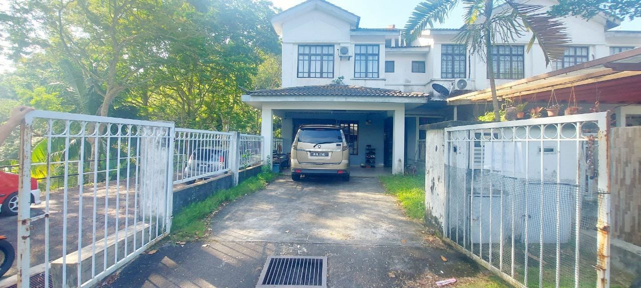 END LOT, DOUBLE STOREY, TAMAN DESA KASIA, NILAI, NEGERI SEMBILAN - Image 4