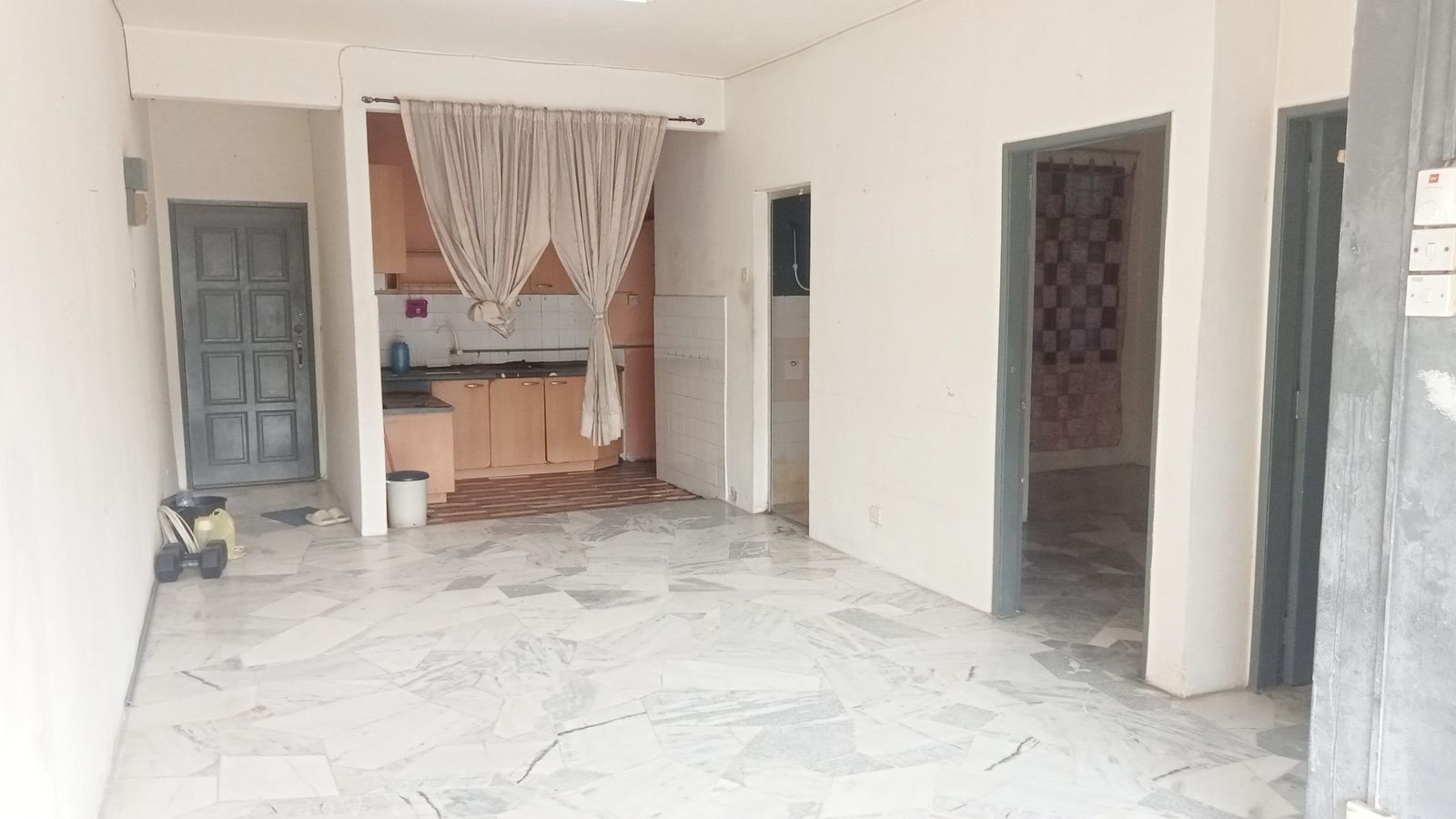 1st floor freehold apartment for sale at Bandar Puchong Jaya Sri Anggerik 1, nearby Puchong IOI Mall (Block-D facing sunrise) - Image 2