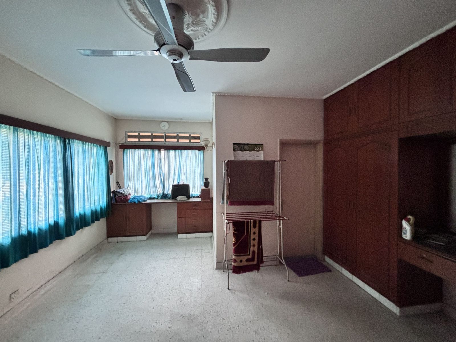 Bungalow @ Jalan Gurney Kiri – Opposite International School! - Image 7