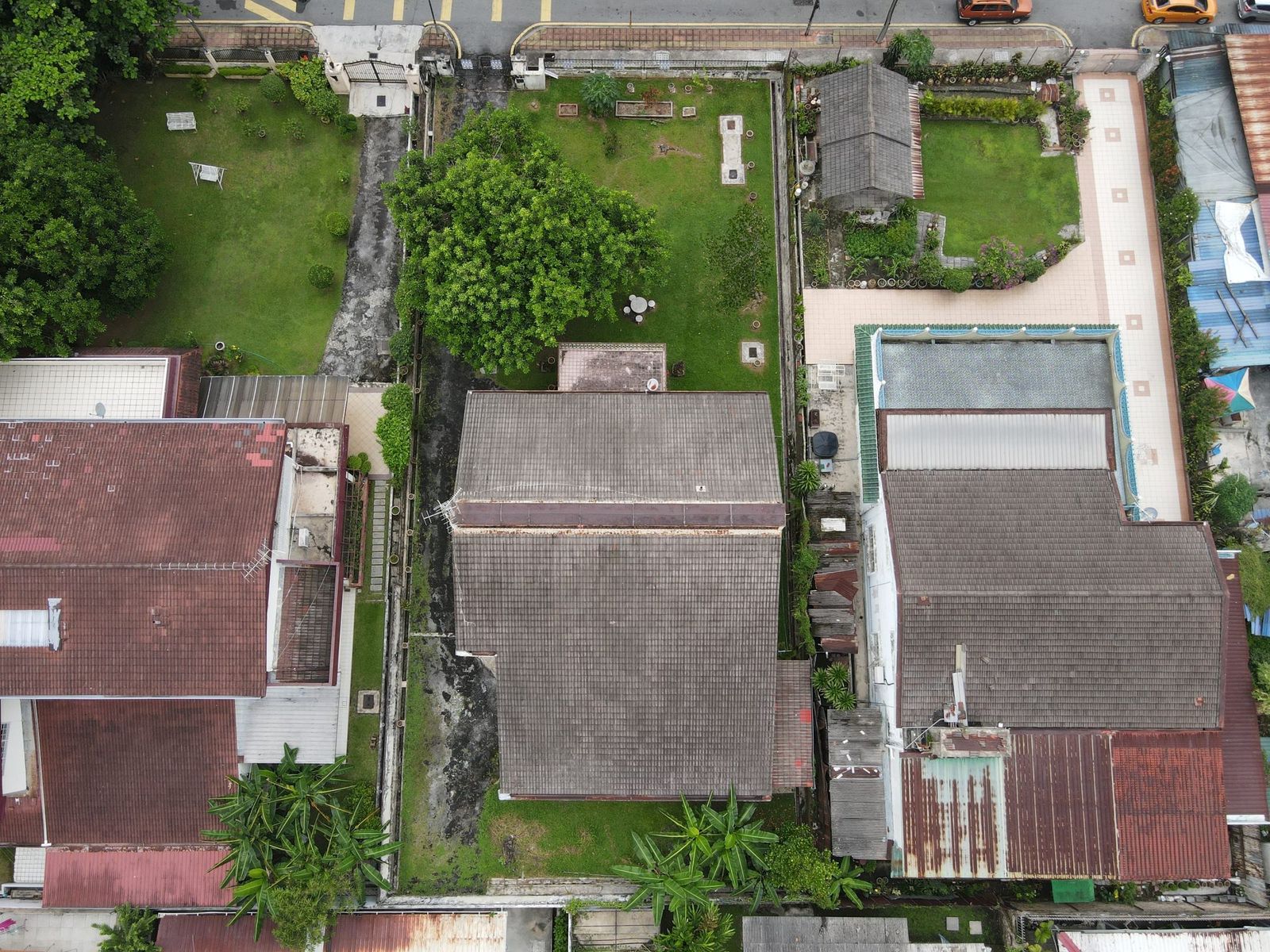 Bungalow @ Jalan Gurney Kiri – Opposite International School! - Image 21