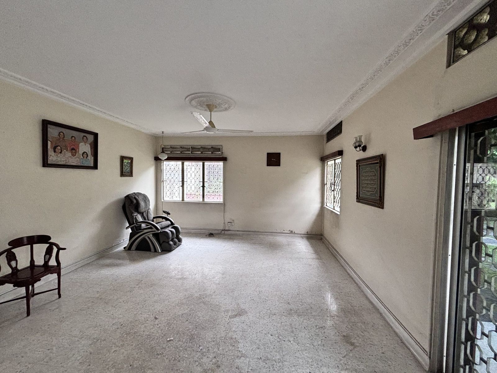 Bungalow @ Jalan Gurney Kiri – Opposite International School! - Image 3