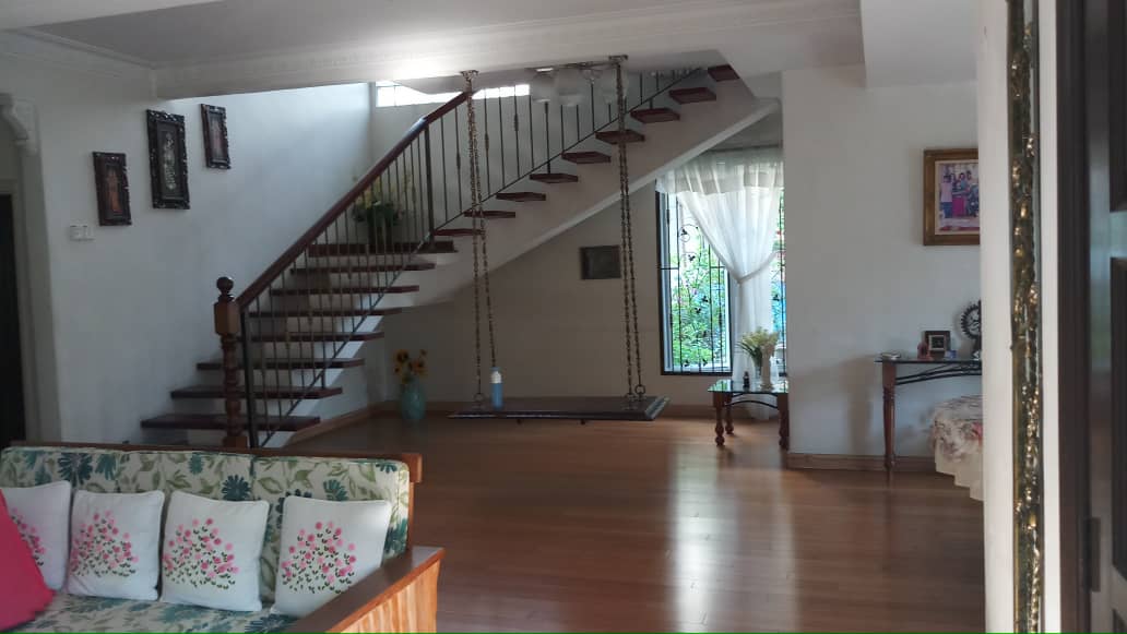 Bungalow - Image 1