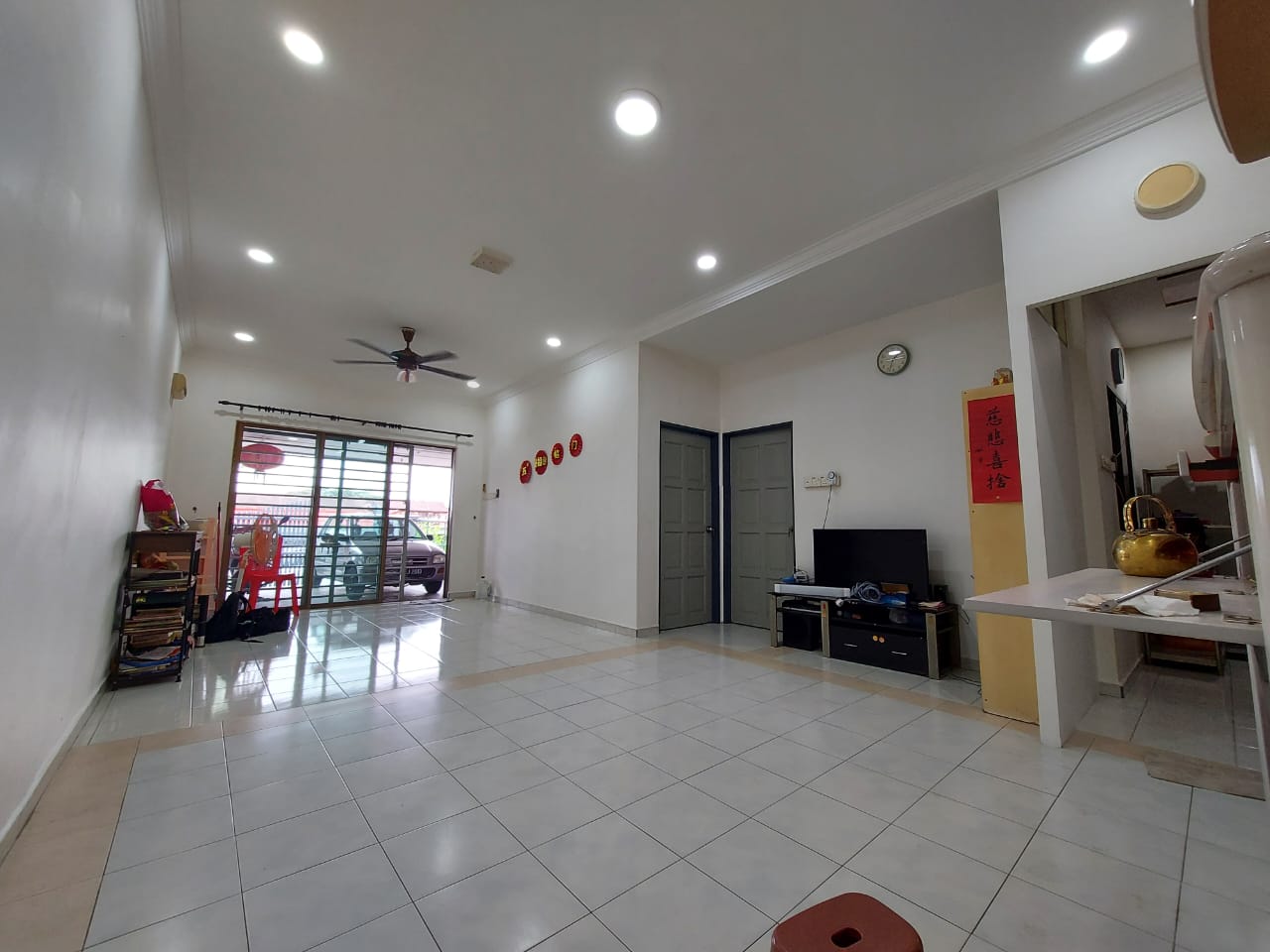 Fully Renovated Terrace House | Walk to bus stop. - Image 9