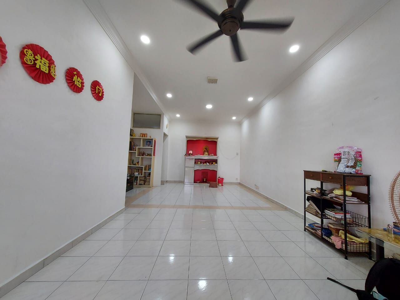 Fully Renovated Terrace House | Walk to bus stop. - Image 10