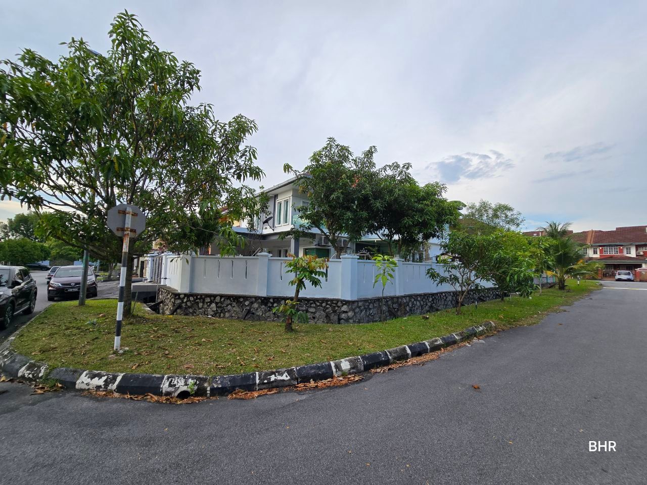 RENOVATED CORNER LOT 2 STOREY TERRACE HOUSE BANDAR SERI PUTRA BANGI - Image 3