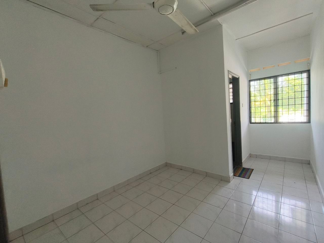 TERRACE HOUSE NEAR KLIA - Image 6