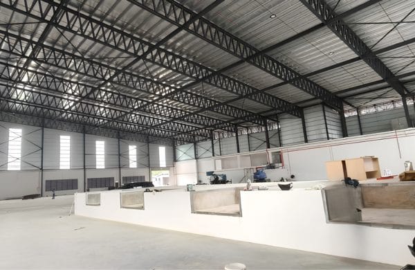 1 STOREY WAREHOUSE WITH OFFICE AT KOTA KEMUNING, SHAH ALAM - Image 1