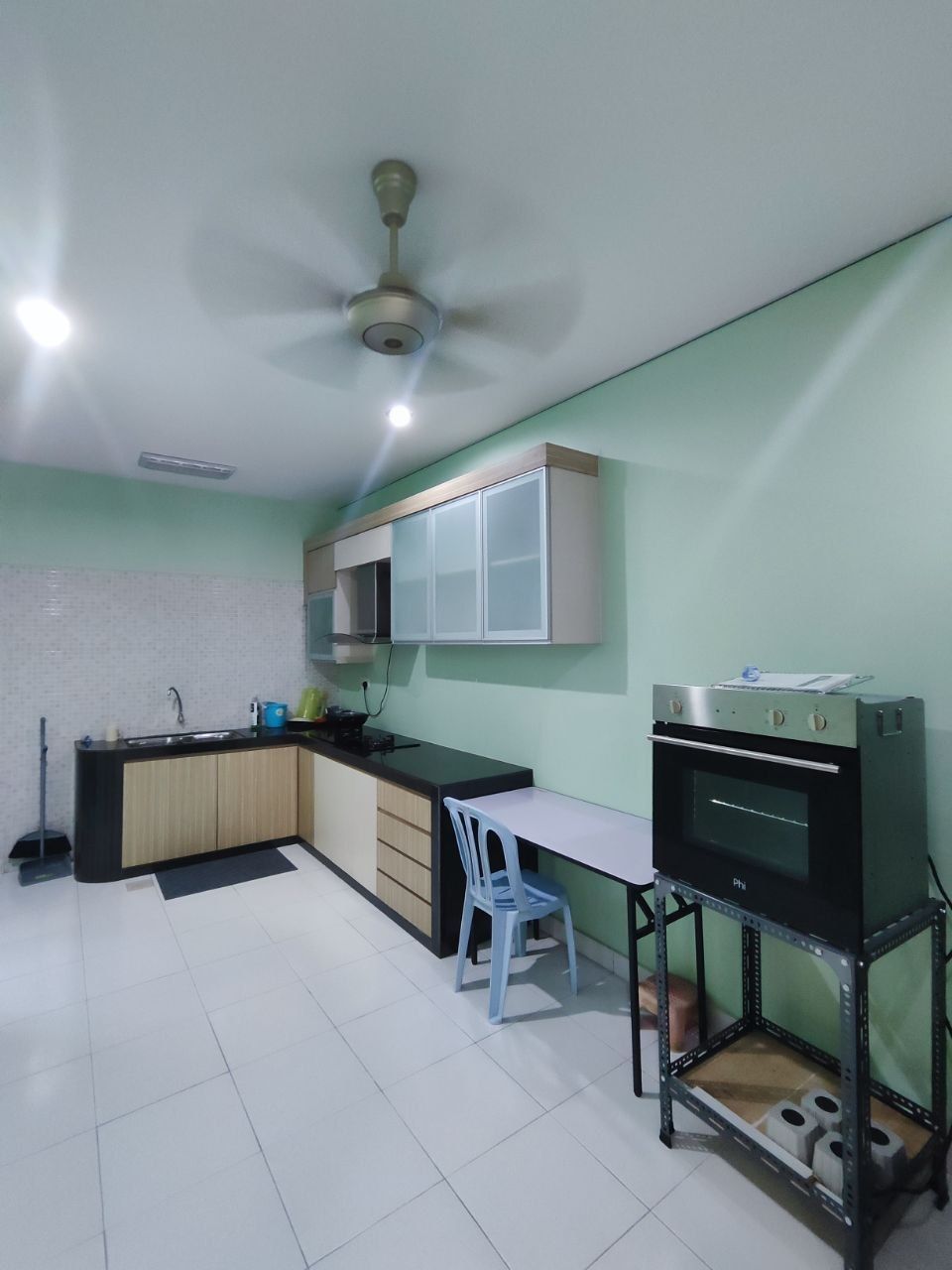 Kitchen - Taman Lagenda Putra Kulai House for Rent | Fully Furnished | RM2,600 - Image 8