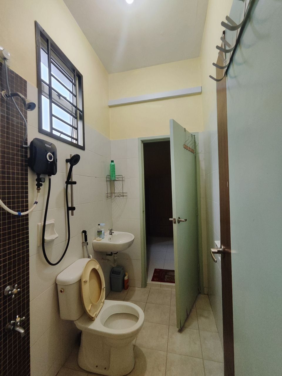 Bathroom - Taman Lagenda Putra Kulai House for Rent | Fully Furnished | RM2,600 - Image 22