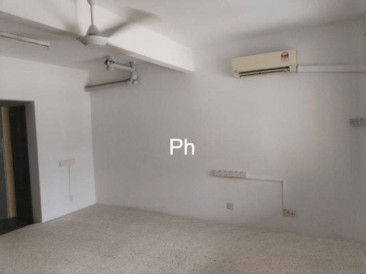 20' × 75' LAND | 1,500 SQ FT | OPEN ROAD FRONTAGE | WELL-KEPT | PUTRA PERDANA - Image 2