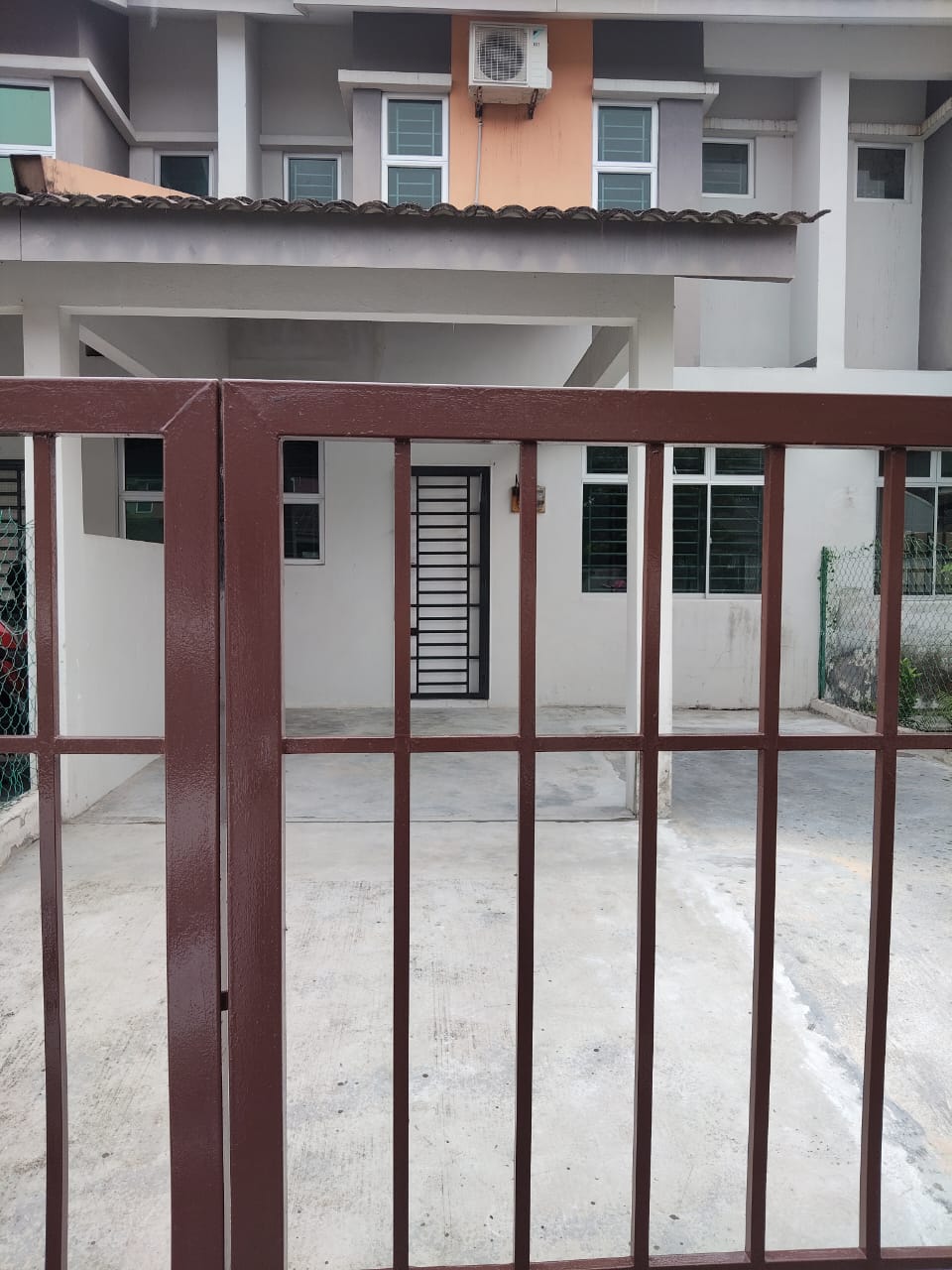 Cozy and Cheap Rental-Double Storey House@Laman Indah, Kangkar Pulai-RM1,650 - Image 1