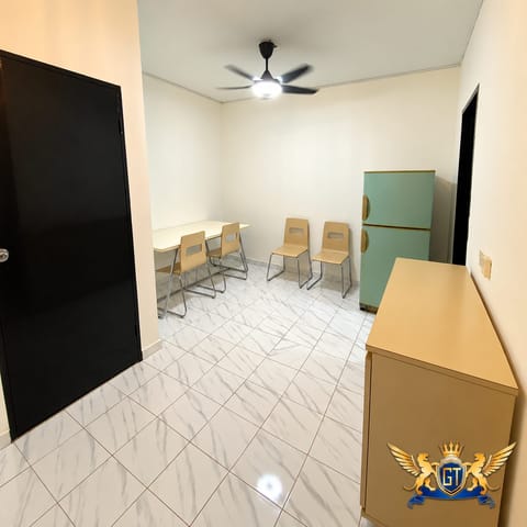 For Sale University Condo Apartment 2 