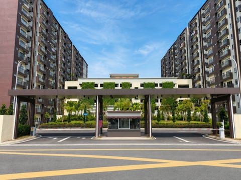 BRAND NEW CORNER UNIT @ RESIDENSI SUASANA AMAN, TAMAN UNIVERSITI, BANGI