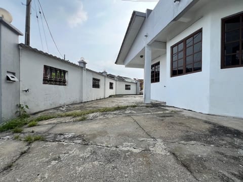 Subang jaya Selangor for sell USj ss19 ss 19 USj for sell landed house terrace house 